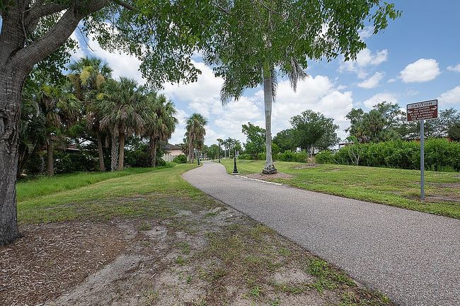 Photo of 405 W Charlotte Ave, Punta Gorda, FL