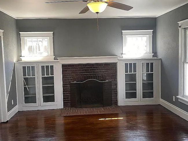 Photo of 308 N Folger St, Carrollton, MO