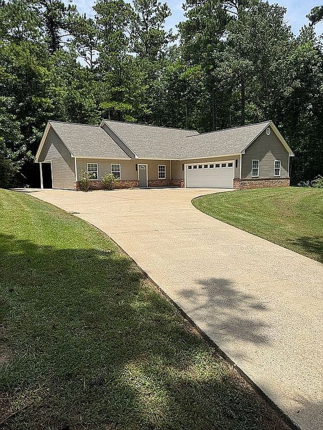 Photo of 117 Mays Bend Ln, Pell City, AL