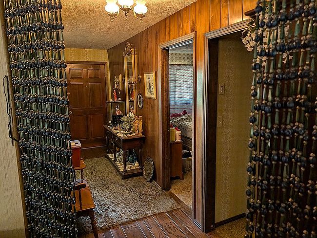 Additional photo 3 of property located at 3905 Fairview Dr