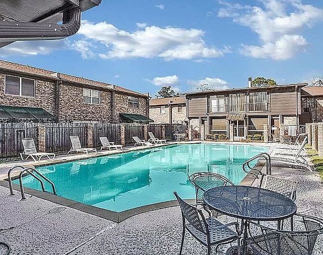 Photo of 1820 E Kings Hwy Apt 15, Shreveport, LA