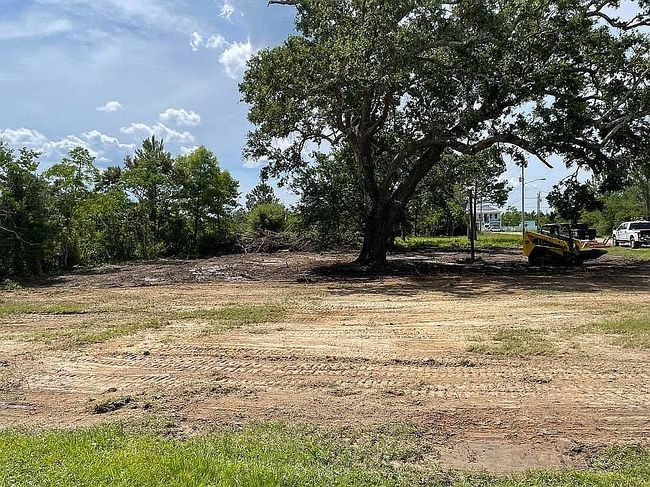 Image of 137 Oak Blvd