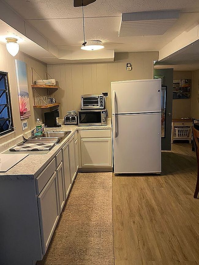 Image of 1300 N River Rd #E51