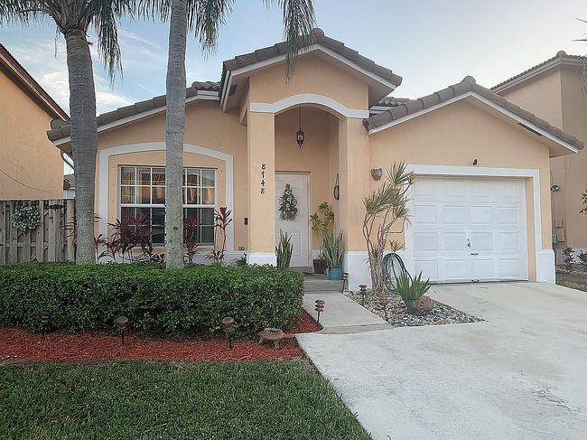 Image of 8748 Sw 214th Ter