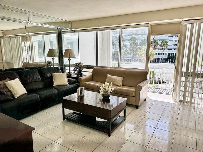 Image of 1920 S Ocean Dr Apt 306