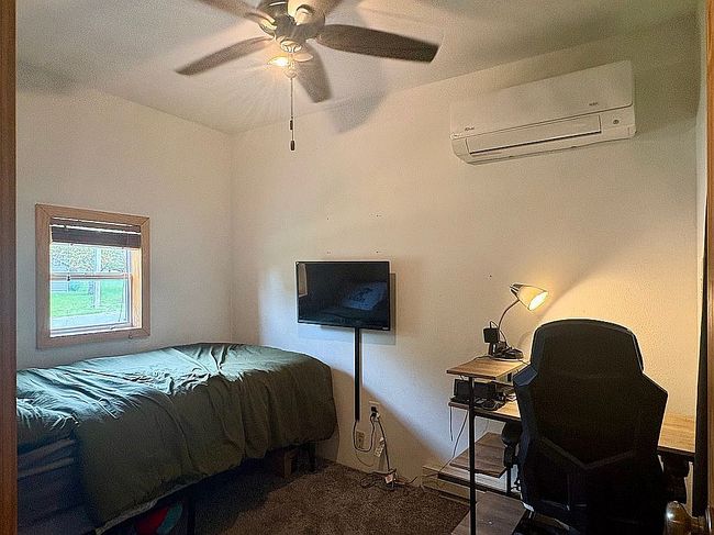 Image of 215 S 15th St