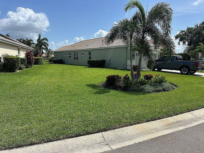 Photo of 6385 Rookery Cir, Bradenton, FL