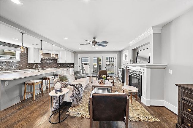 Additional photo 3 of property located at 1425 Tulane St