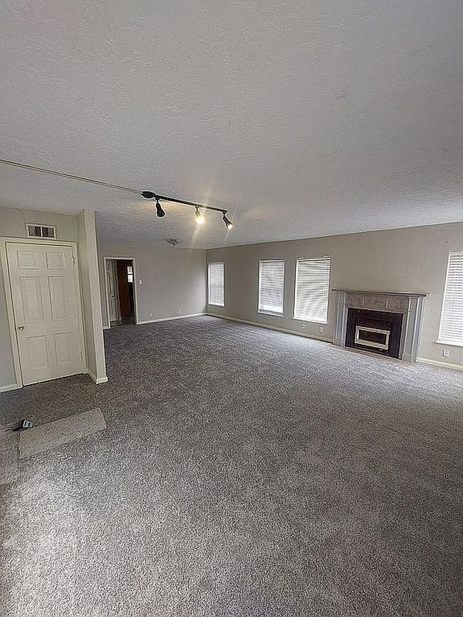 Image of 2285 Long St