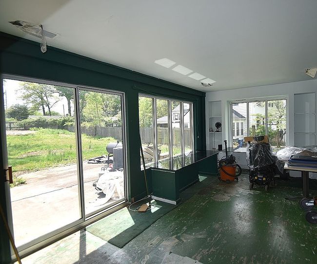 Image of 3165 Dale Ave