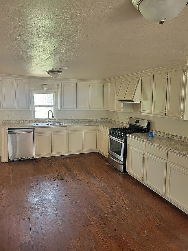 Image of 317 E Burnham Ave