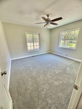 Image of 165 N Main St