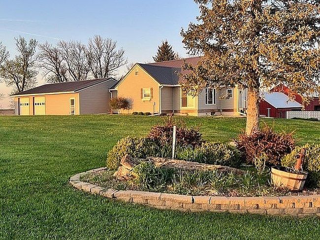 1812 Story Ave, Correctionville, IA