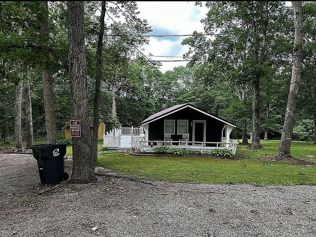 Image of 85 White Oak Ln