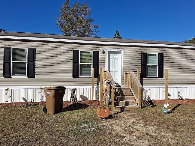 Photo of 7762 Overpass Rd, Milton, FL