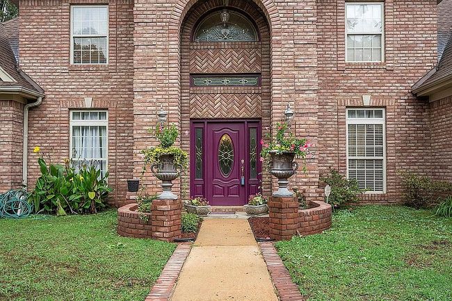 Photo of 832 W Oak Grove Rd, Hernando, MS
