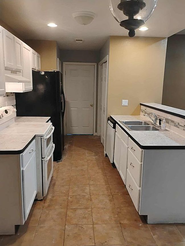 51079 Moccasin Trail Rd, Prague, OK