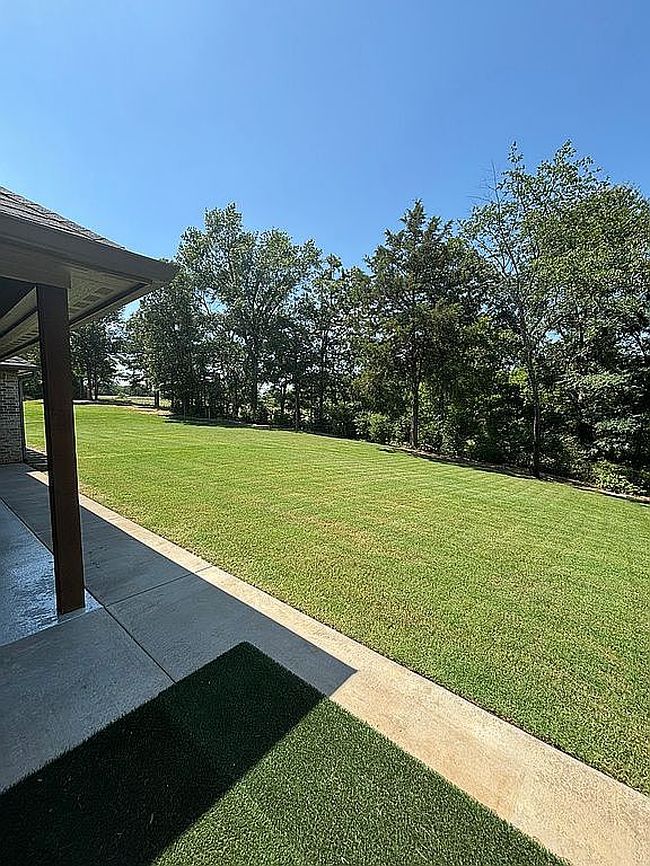 Image of 12224 Oak Grove Dr