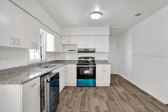 Additional photo 2 of property located at 459 Pinehill Dr