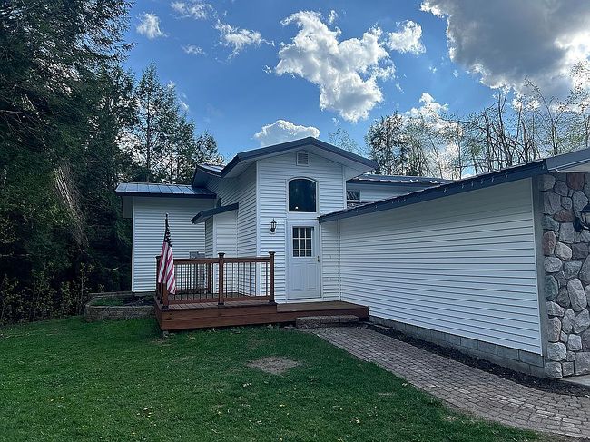 Image of 1252 Krys Rd