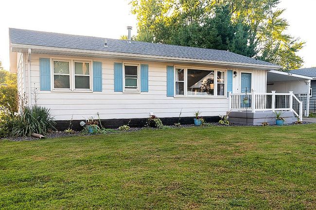 Additional photo 2 of property located at 35 Northcrest Dr