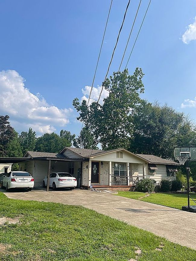 Image of 108 Clark Ave
