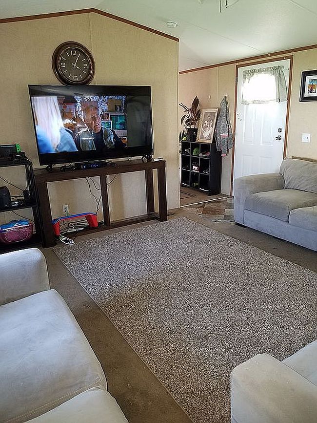 Photo of 12150 Loma Vista Cir #380, Del Valle, TX