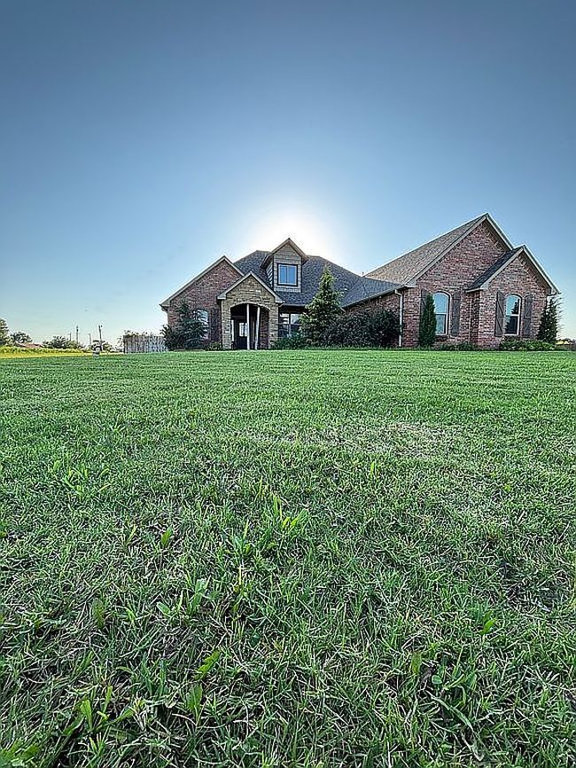 Preview of property located at 2957 Farm Dr