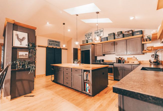 Additional photo 3 of property located at 2205 Stonecrest Dr