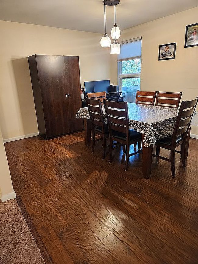 Photo of 22 Timberline Ct, Pittsburgh, PA