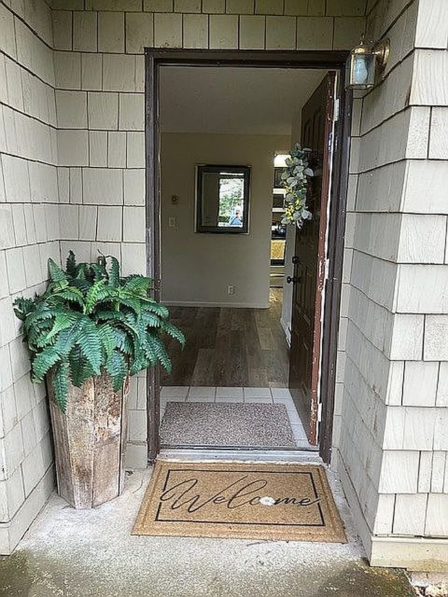Photo of 5 Crestfield Ct