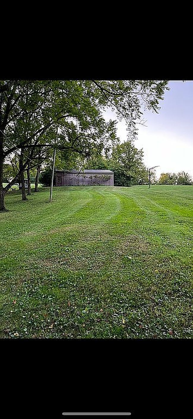 Image of 3300 Van Zandt Dr