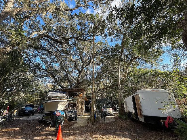 Image of 6 Shady Ln S