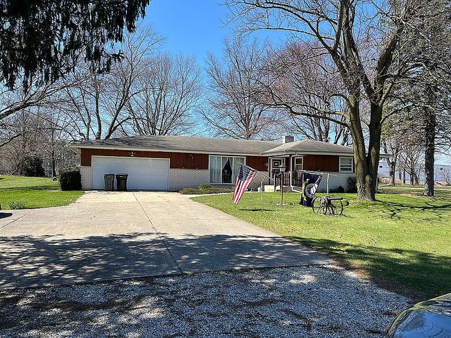 Image of 50813 N Mayflower Rd