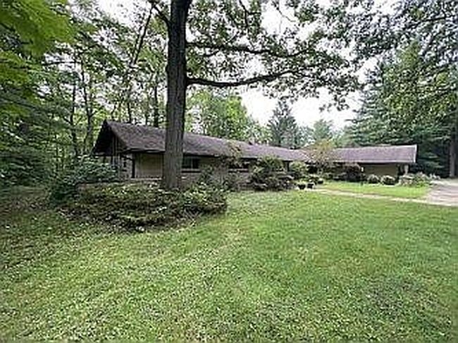Photo of 3929 Humphrey Rd, Richfield, OH