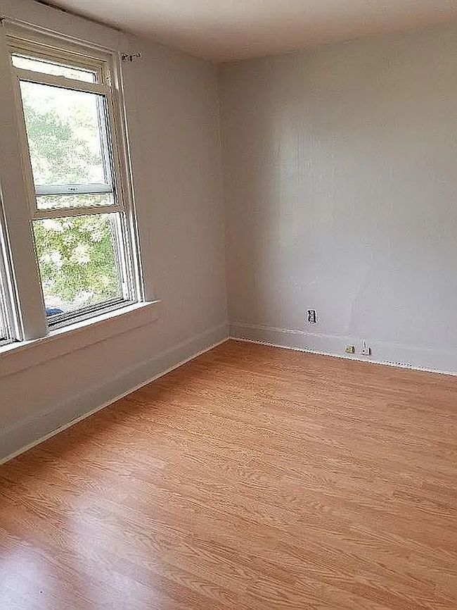 Image of 707 W 31st St