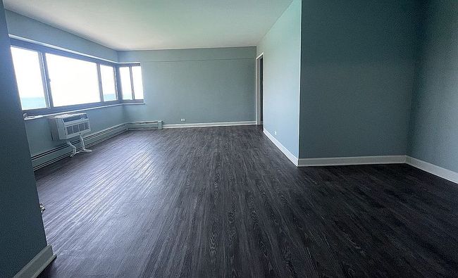 Additional photo 1 of property located at 7337 S South Shore Dr Apt 905