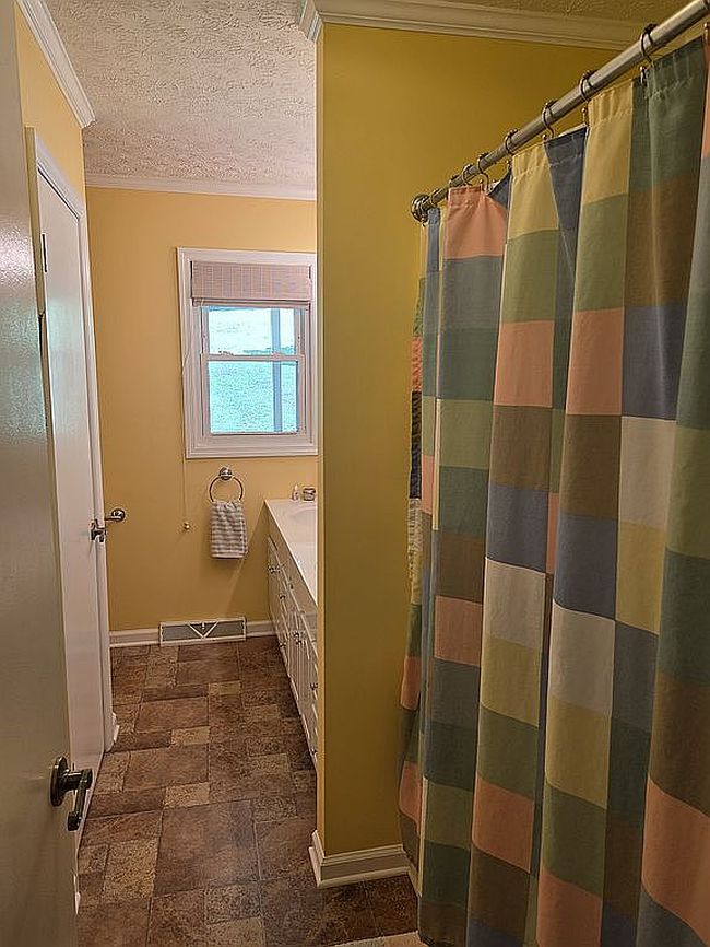 Photo of 109 Barrel Dr, Gate City, VA