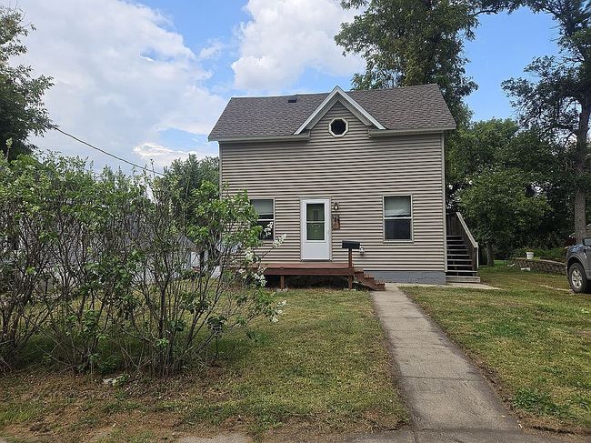 Photo of 127 E Diggs Ave