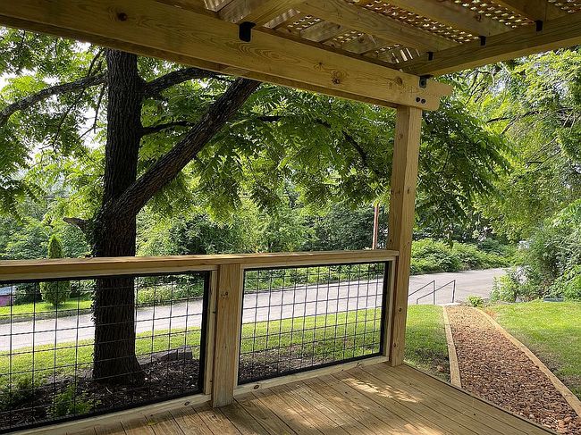 Photo of 400 Collins St, Loudon, TN