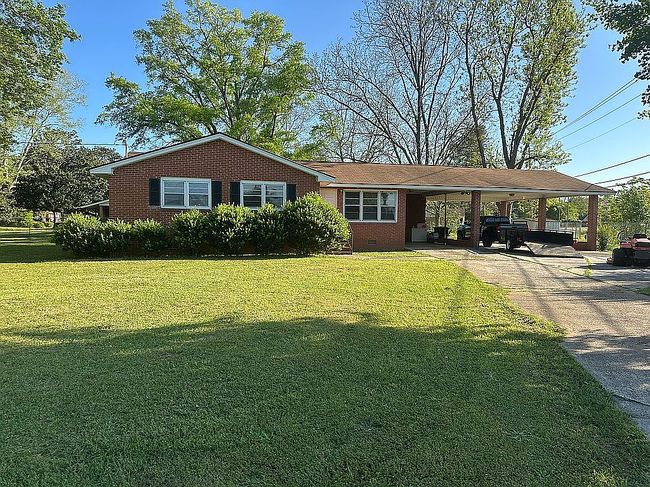 Image of 326 E Imperial Cir