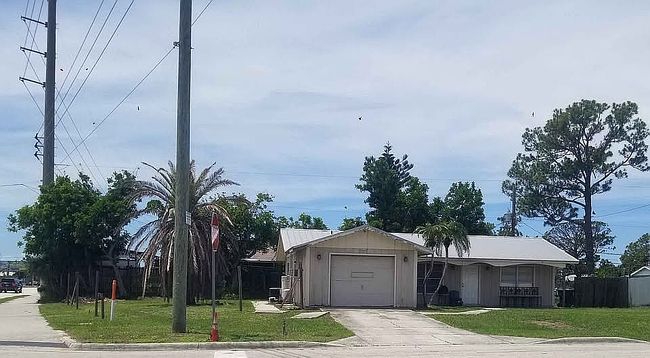 Photo of 5 Cypress Rd, Venice, FL