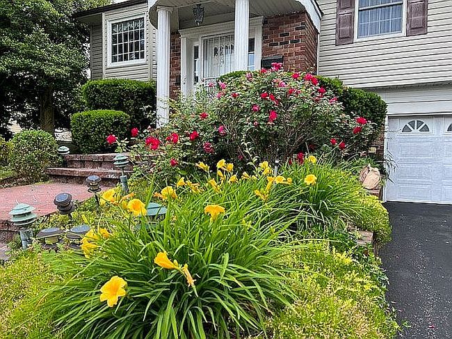 Photo of 15 Meleny Rd, Locust Valley, NY