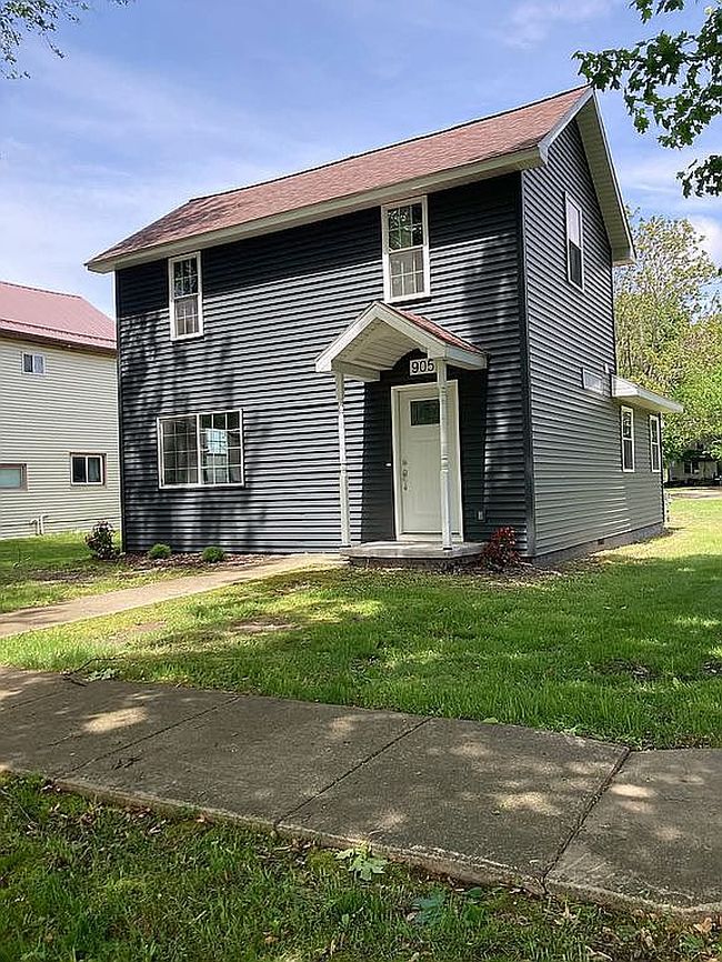 Image of 905 Van Buren St