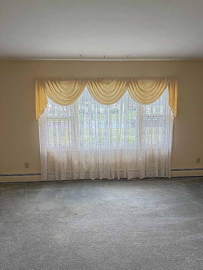 Photo of 14 Pinewood Pl, Albany, NY