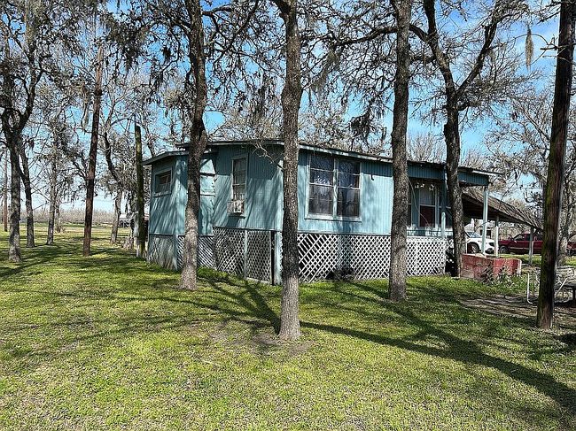 Image of 64 River Rd