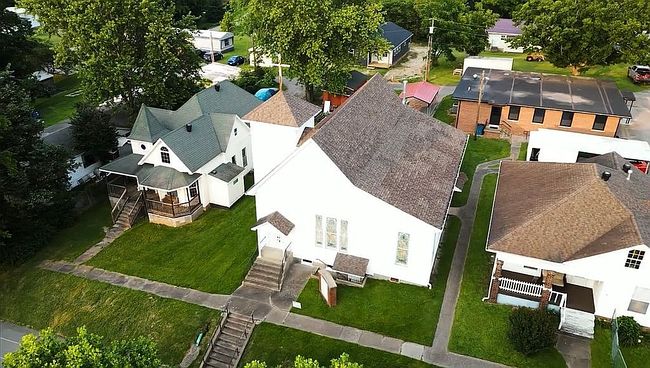 Photo of 718 E 4th St, Scott City, MO