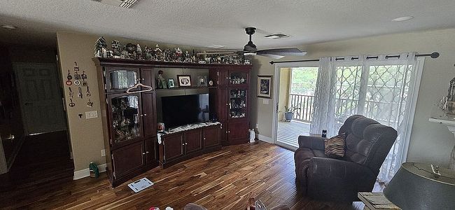 Image of 216 Juniper Ridge Ct
