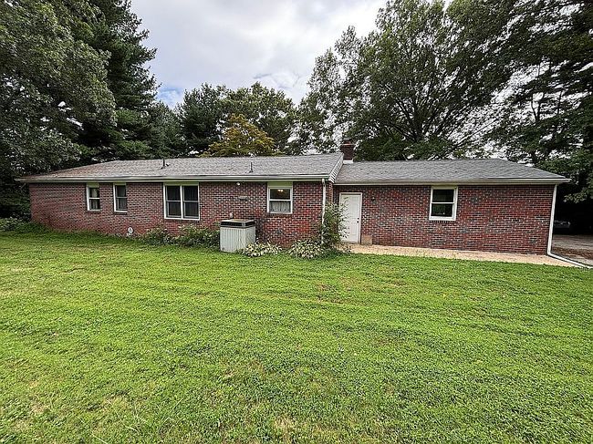 Photo of 208 Faggs Manor Rd, Cochranville, PA