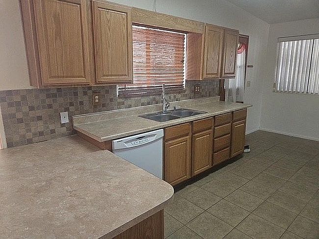 Additional photo 2 of property located at 8430 E Vicksburg St